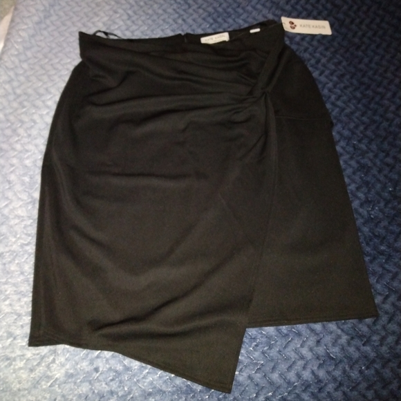 Kate Kasin - Picture 1 of 3